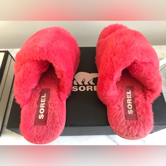 Sorel Neon Pink Fuzzy Mail Run Slippers Machine Washable Size 8 GUC/EUC With Box - Picture 6 of 15